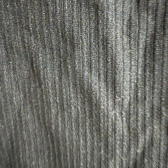 2/$15 SHEIN Classic Black Midi Skirt with Slit - Picture 3 of 6